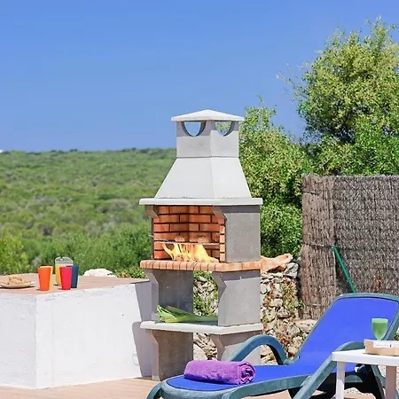 Binibequer Vell Sleeps 6 Pool Air Con Wifi Villa *